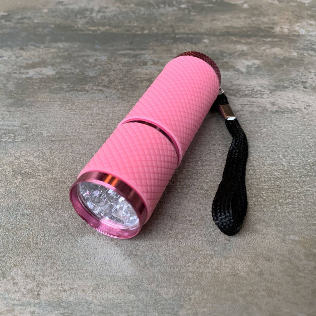 Jewelry Made by Me - UV Resin Flashlight - The Merri Artist - merriartist.com