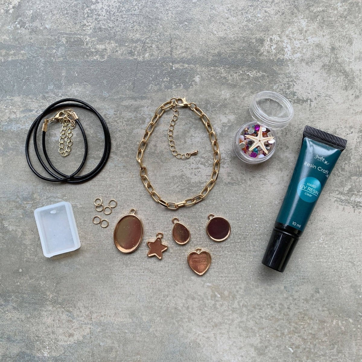 Jewelry Made by Me - UV Resin Jewelry Starter Kit - The Merri Artist - merriartist.com