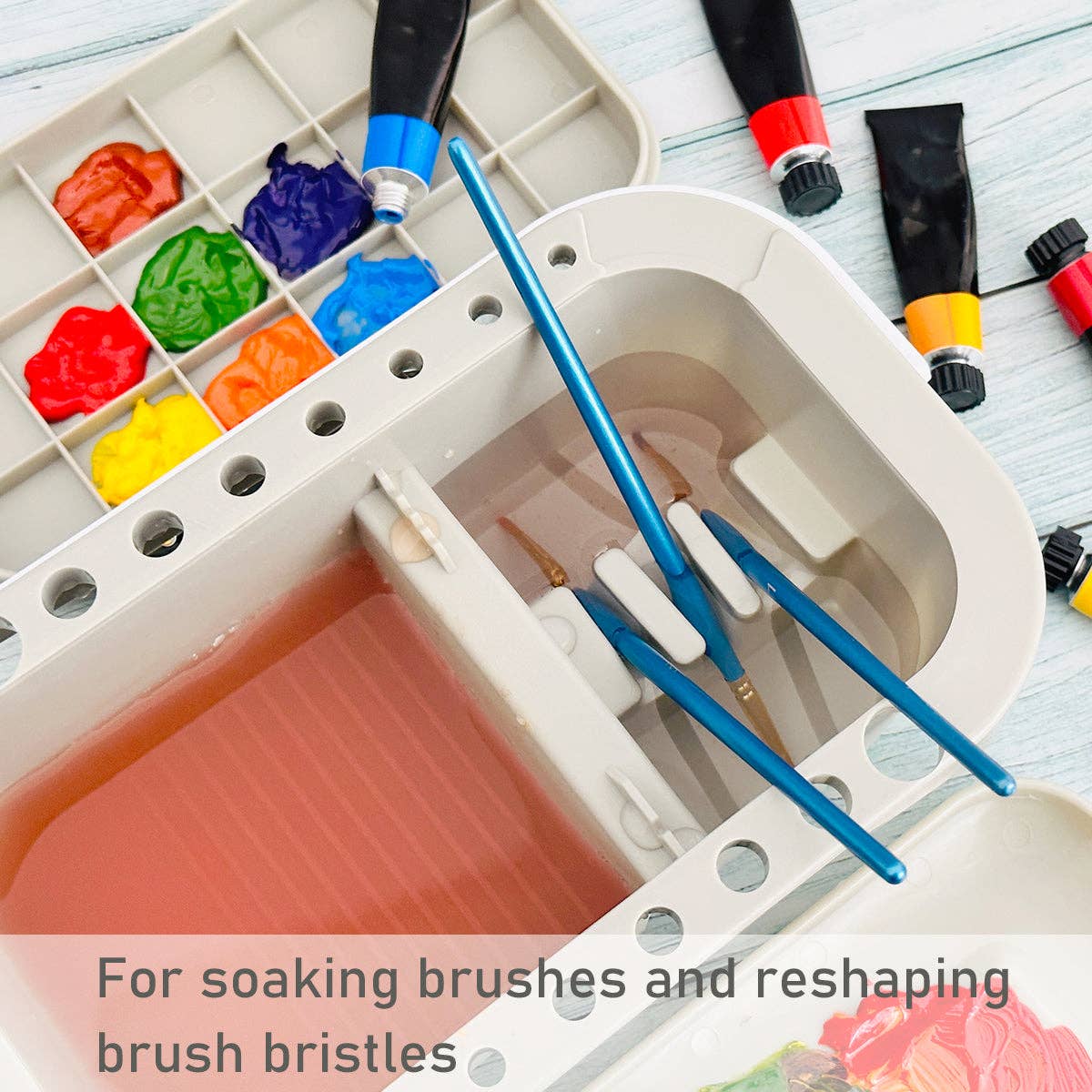 Wrapables.com - Wrapables Paint Brush Cleaner, Artist Paint Brush Holder - The Merri Artist - merriartist.com