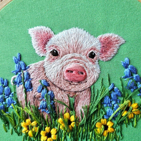 Jessica Long Embroidery - Posing Piglet Embroidery Kit - The Merri Artist - merriartist.com