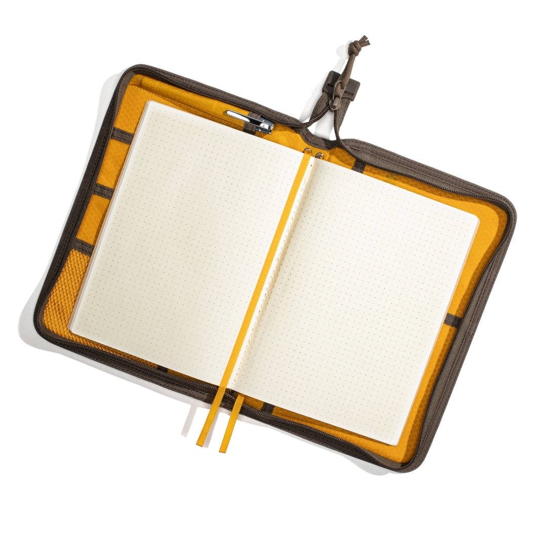 LOCHBY - Artists Field Folio A5 6.7” x 10” x 1” - Brown - The Merri Artist - merriartist.com