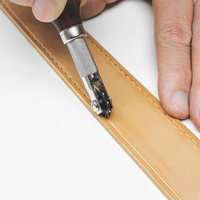 Realeather - Overstitch Wheel - The Merri Artist - merriartist.com